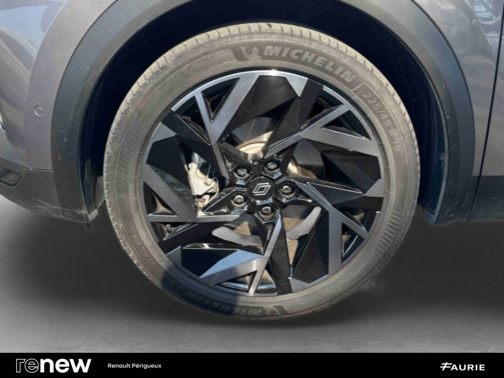 Acheter Renault Captur 2 Captur E-Tech full hybrid 145 ch esprit Alpine 5p occasion dans les concessions du Groupe Faurie