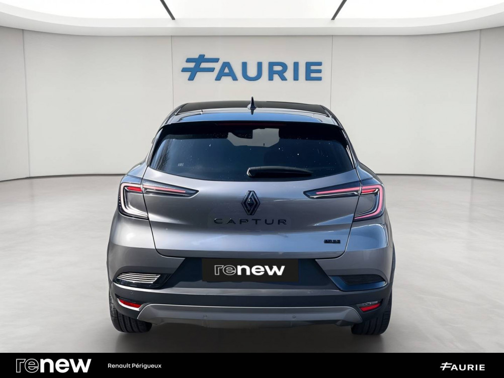 Acheter Renault Captur 2 Captur E-Tech full hybrid 145 ch esprit Alpine 5p occasion dans les concessions du Groupe Faurie