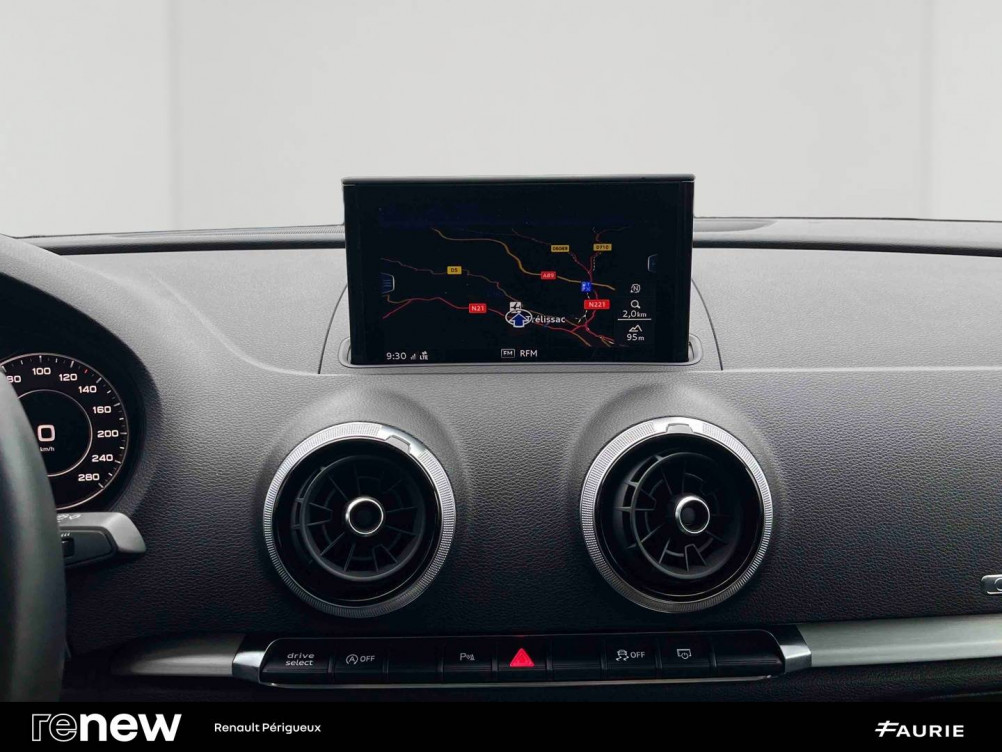 Acheter Audi A3 A3 Berline 1.5 TFSI CoD 150 S tronic 7 Design Luxe 4p occasion dans les concessions du Groupe Faurie