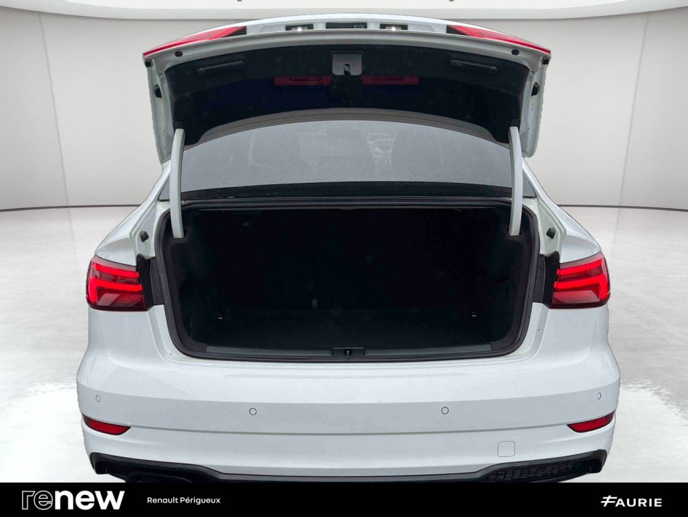 Acheter Audi A3 A3 Berline 1.5 TFSI CoD 150 S tronic 7 Design Luxe 4p occasion dans les concessions du Groupe Faurie