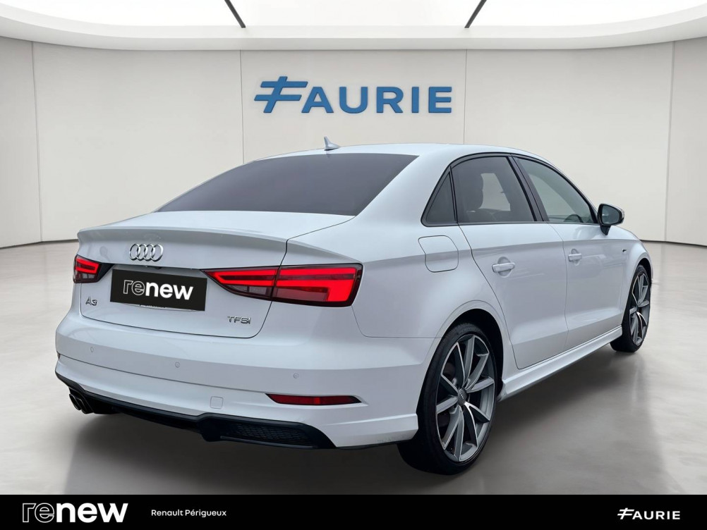 Acheter Audi A3 A3 Berline 1.5 TFSI CoD 150 S tronic 7 Design Luxe 4p occasion dans les concessions du Groupe Faurie