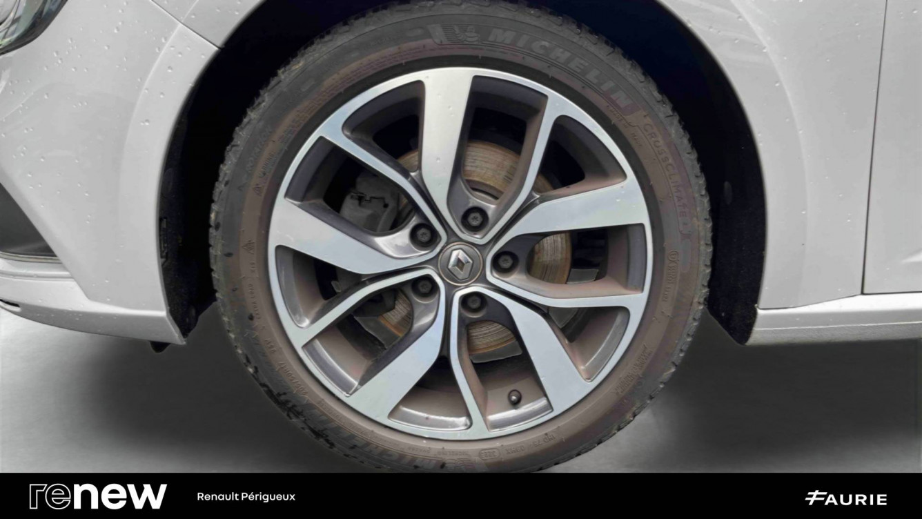 Acheter Renault Megane 4 Mégane IV Berline dCi 130 Energy Intens 5p occasion dans les concessions du Groupe Faurie