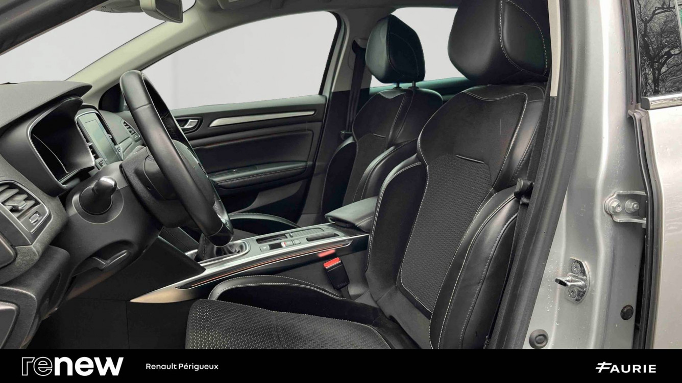 Acheter Renault Megane 4 Mégane IV Berline dCi 130 Energy Intens 5p occasion dans les concessions du Groupe Faurie