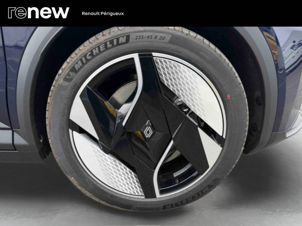 Acheter Renault Scenic 5 Scenic E-Tech électrique 220 ch grande autonomie Techno Iconic 5p neuf dans les concessions du Groupe Faurie