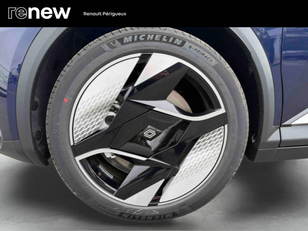 Acheter Renault Scenic 5 Scenic E-Tech électrique 220 ch grande autonomie Techno Iconic 5p neuf dans les concessions du Groupe Faurie