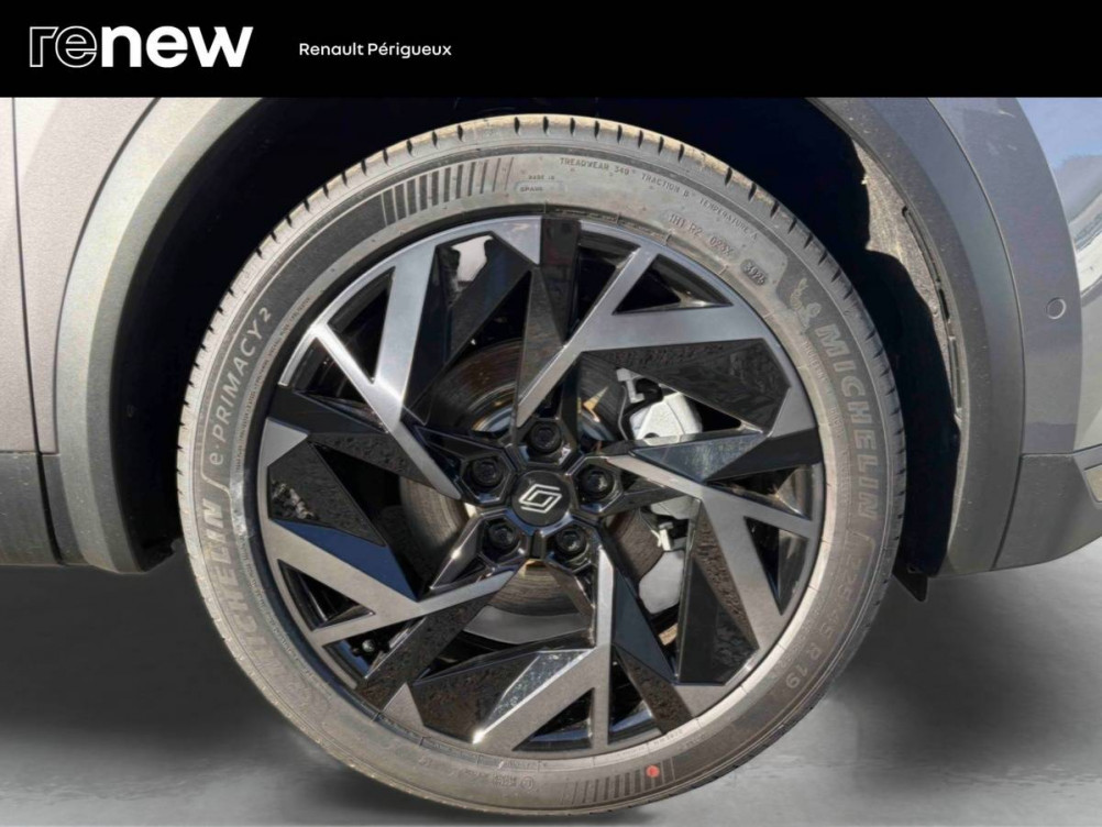 Acheter Renault Captur 2 Captur E-Tech full hybrid 160 ch esprit Alpine 5p neuf dans les concessions du Groupe Faurie