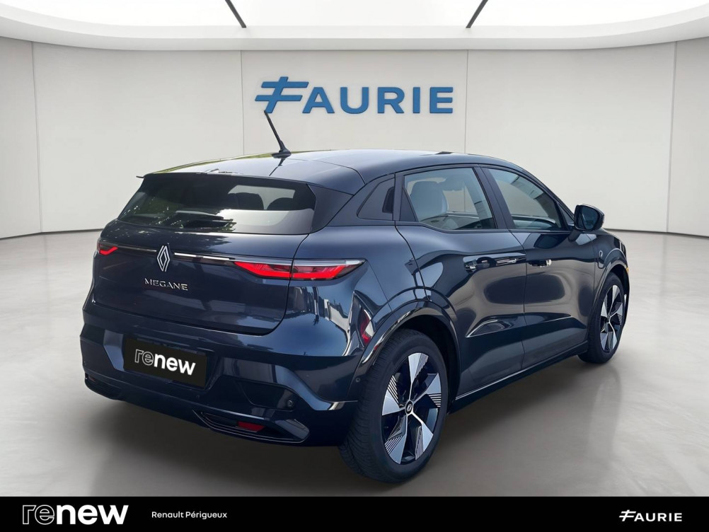 Acheter Renault Megane E-Tech Megane E-Tech EV40 130ch standard charge Equilibre 5p occasion dans les concessions du Groupe Faurie