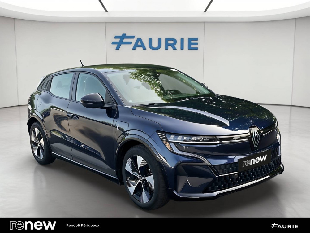 Acheter Renault Megane E-Tech Megane E-Tech EV40 130ch standard charge Equilibre 5p occasion dans les concessions du Groupe Faurie