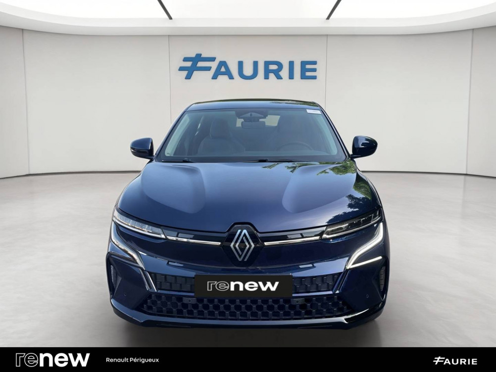 Acheter Renault Megane E-Tech Megane E-Tech EV40 130ch standard charge Equilibre 5p occasion dans les concessions du Groupe Faurie