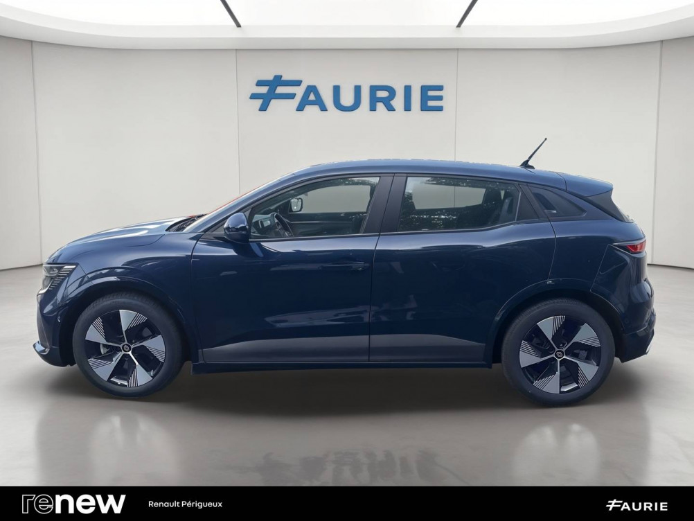 Acheter Renault Megane E-Tech Megane E-Tech EV40 130ch standard charge Equilibre 5p occasion dans les concessions du Groupe Faurie