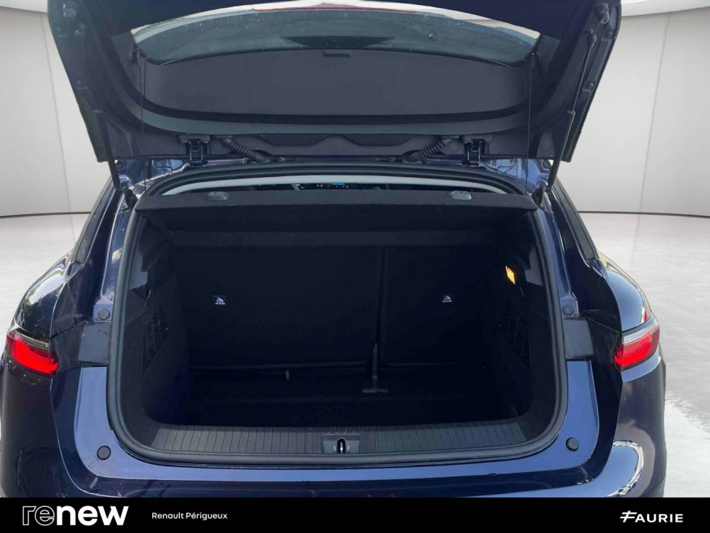 Acheter Renault Megane E-Tech Megane E-Tech EV40 130ch standard charge Equilibre 5p occasion dans les concessions du Groupe Faurie