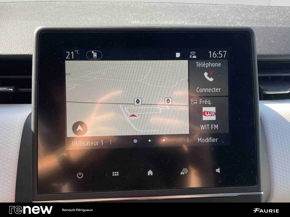 Acheter Renault Clio 5 Clio E-Tech hybride 145 Techno 5p occasion dans les concessions du Groupe Faurie