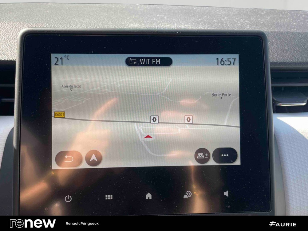 Acheter Renault Clio 5 Clio E-Tech hybride 145 Techno 5p occasion dans les concessions du Groupe Faurie