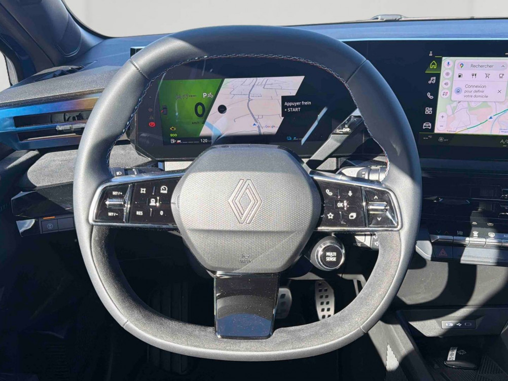 Acheter Renault Clio 6 Clio E-Tech full hybrid 160 ch esprit Alpine 5p neuf dans les concessions du Groupe Faurie