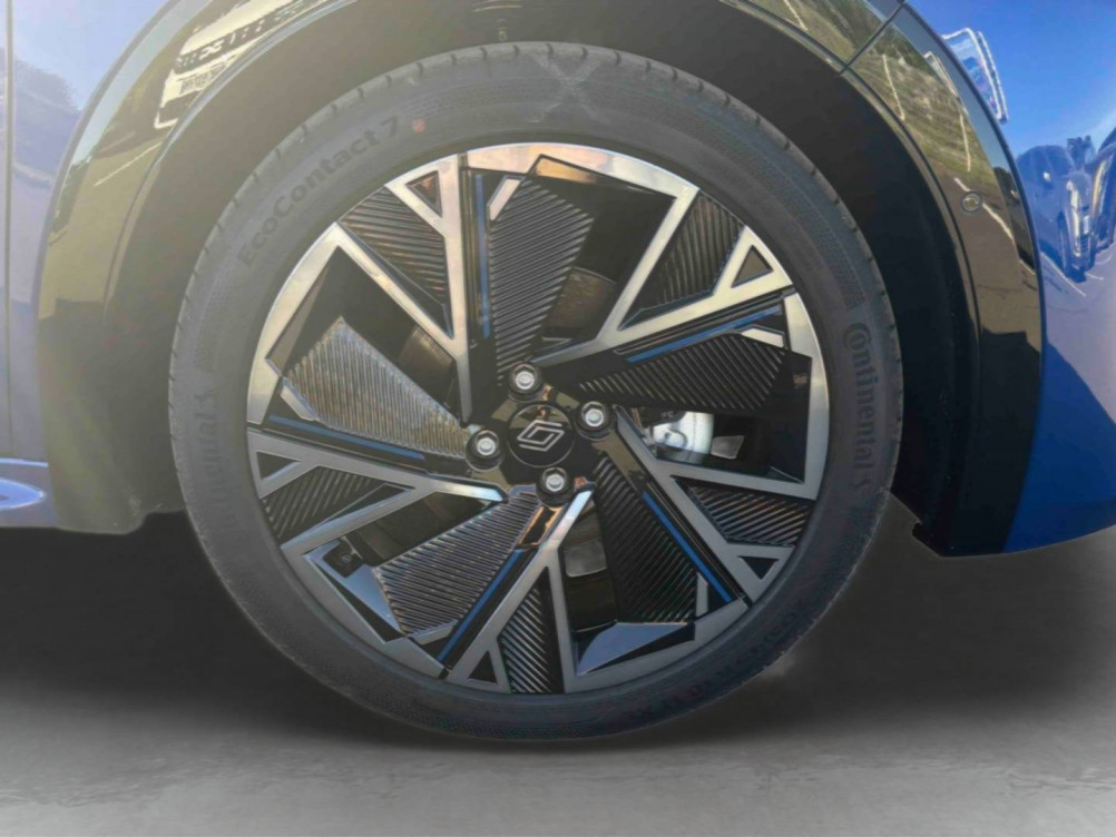 Acheter Renault Clio 6 Clio E-Tech full hybrid 160 ch esprit Alpine 5p neuf dans les concessions du Groupe Faurie