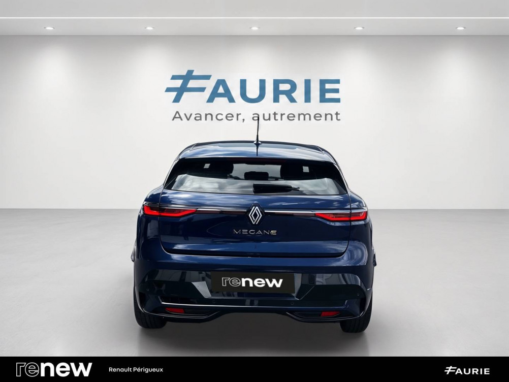 Acheter Renault Megane E-Tech Megane E-Tech EV40 130ch standard charge Equilibre 5p occasion dans les concessions du Groupe Faurie