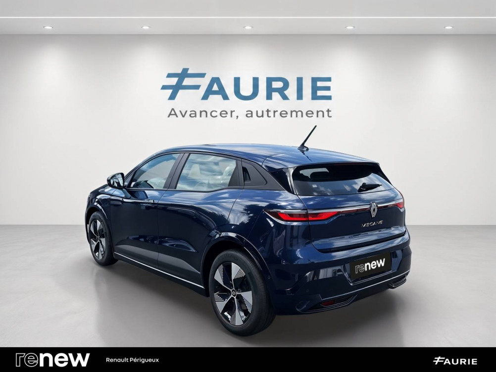 Acheter Renault Megane E-Tech Megane E-Tech EV40 130ch standard charge Equilibre 5p occasion dans les concessions du Groupe Faurie