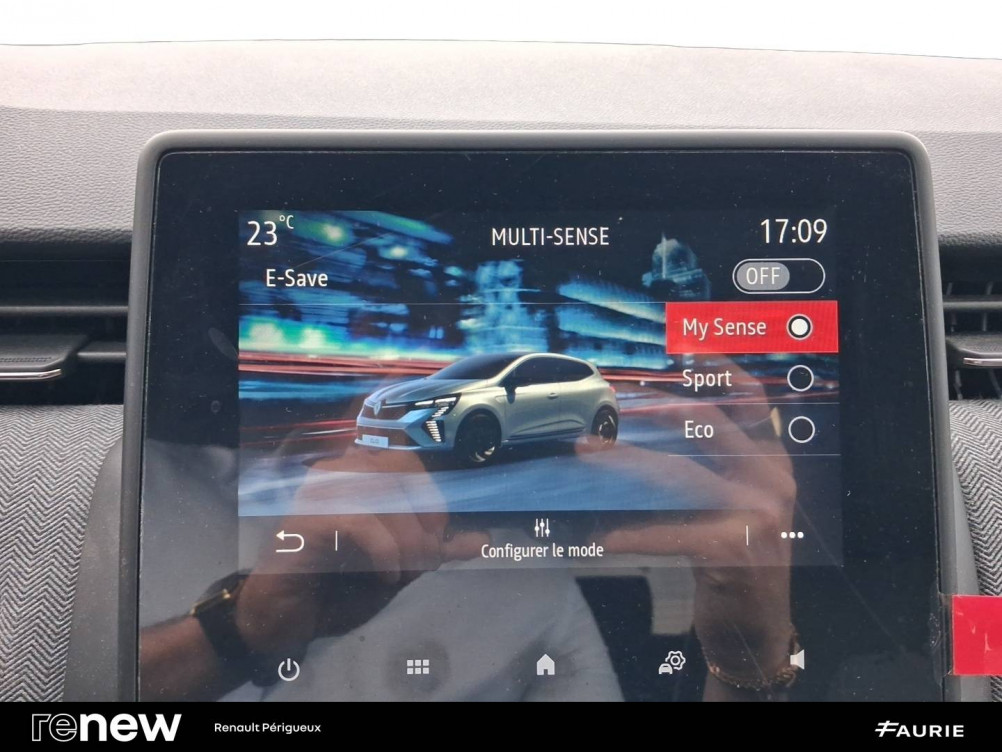 Acheter Renault Clio 5 Clio E-Tech full hybrid 145 Techno 5p occasion dans les concessions du Groupe Faurie