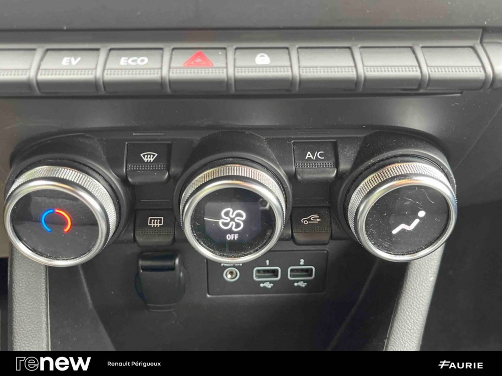 Acheter Renault Clio 5 Clio E-Tech 140 - 21N Limited 5p occasion dans les concessions du Groupe Faurie