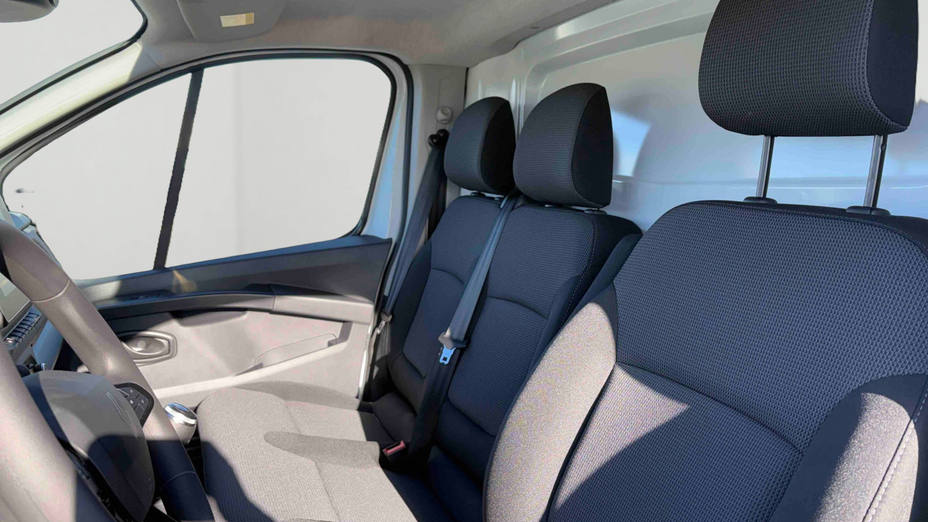 Acheter Renault Trafic 3 TRAFIC FG BLUE DCI 130 L1H1 2T8 GSR2 ADVANCE 4p neuf dans les concessions du Groupe Faurie
