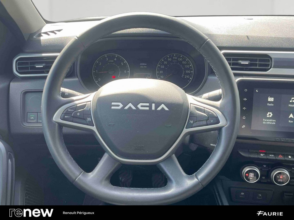Acheter Dacia Duster Duster ECO-G 100 4x2 Journey + 5p occasion dans les concessions du Groupe Faurie