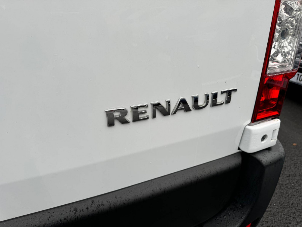 Acheter Renault Master 3 MASTER FGN TRAC F3500 L2H2 DCI 135 GRAND CONFORT 4p occasion dans les concessions du Groupe Faurie