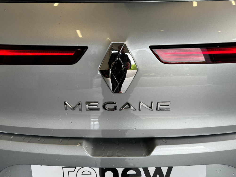 Acheter Renault Megane 4 Megane IV Berline TCe 140 EDC Techno 5p occasion dans les concessions du Groupe Faurie