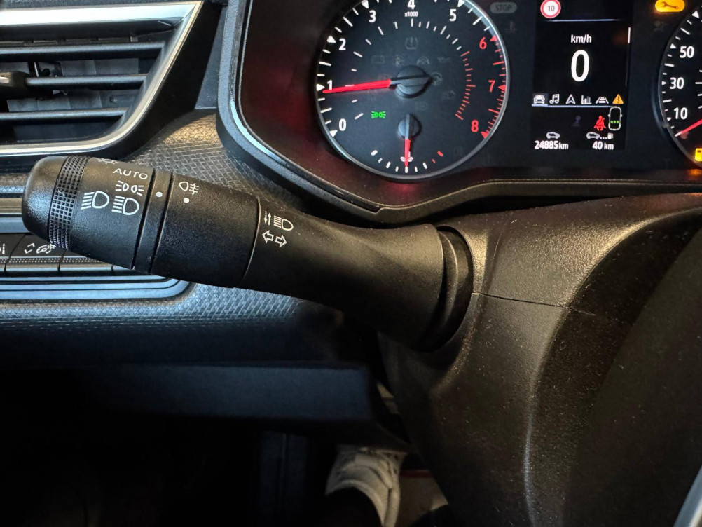 Acheter Renault Clio 5 CLIO SOCIETE TCE 90 - 21N BUSINESS REVERSIBLE 5p occasion dans les concessions du Groupe Faurie