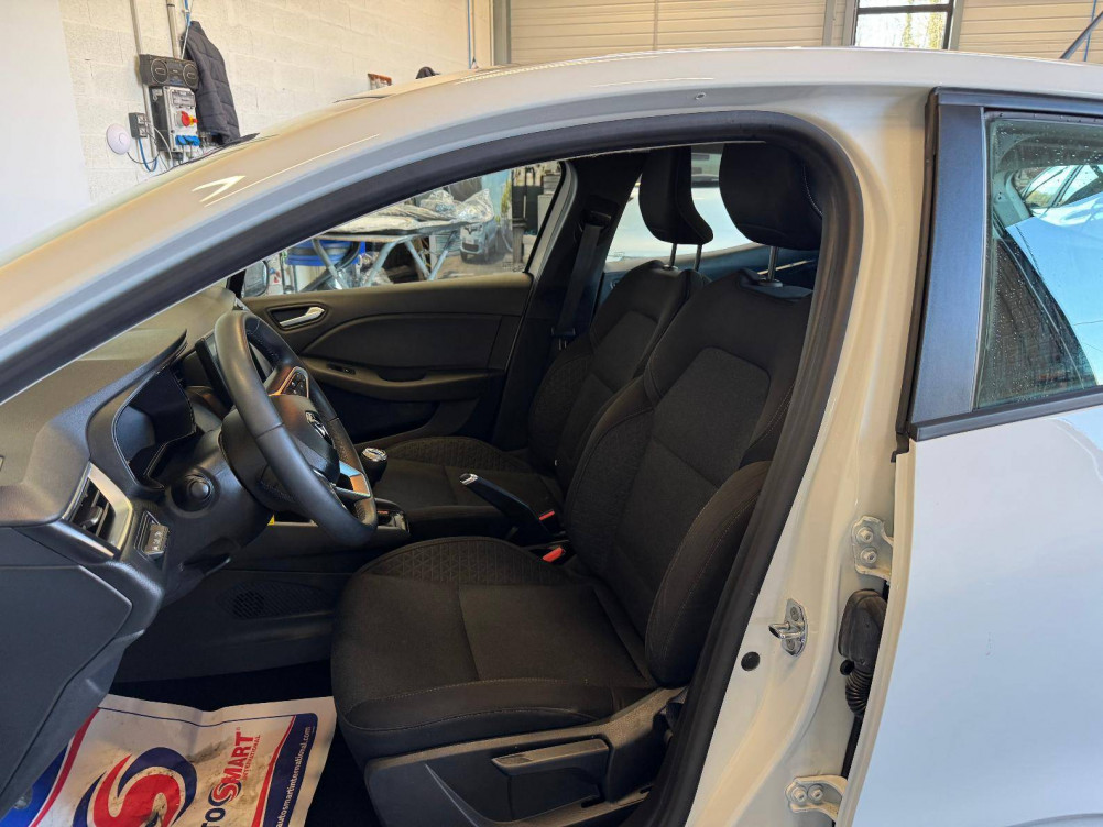 Acheter Renault Clio 5 CLIO SOCIETE TCE 90 - 21N BUSINESS REVERSIBLE 5p occasion dans les concessions du Groupe Faurie