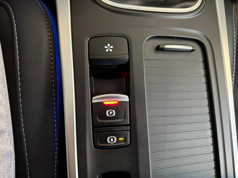 Acheter Renault Megane 4 Megane IV Berline Blue dCi 115 EDC Techno 5p occasion dans les concessions du Groupe Faurie