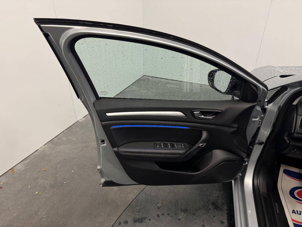 Acheter Renault Megane 4 Megane IV Berline Blue dCi 115 EDC Techno 5p occasion dans les concessions du Groupe Faurie