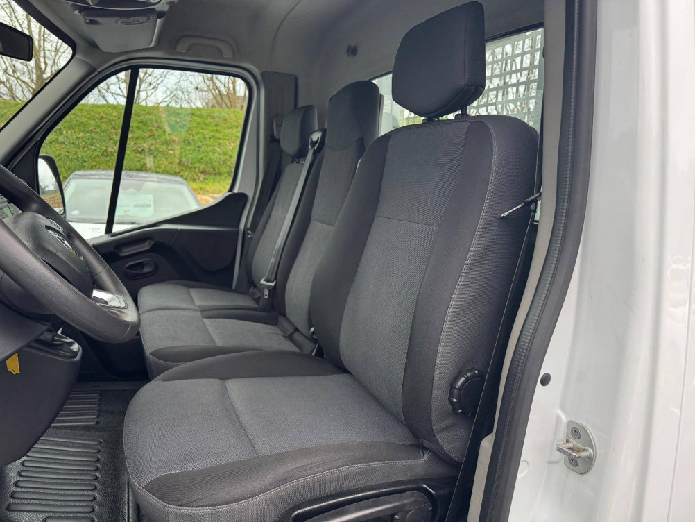 Acheter Renault Master 3 MASTER CC PROP RJ3500 PAF AR COURT L2 DCI 130 GRAND CONFORT 2p occasion dans les concessions du Groupe Faurie