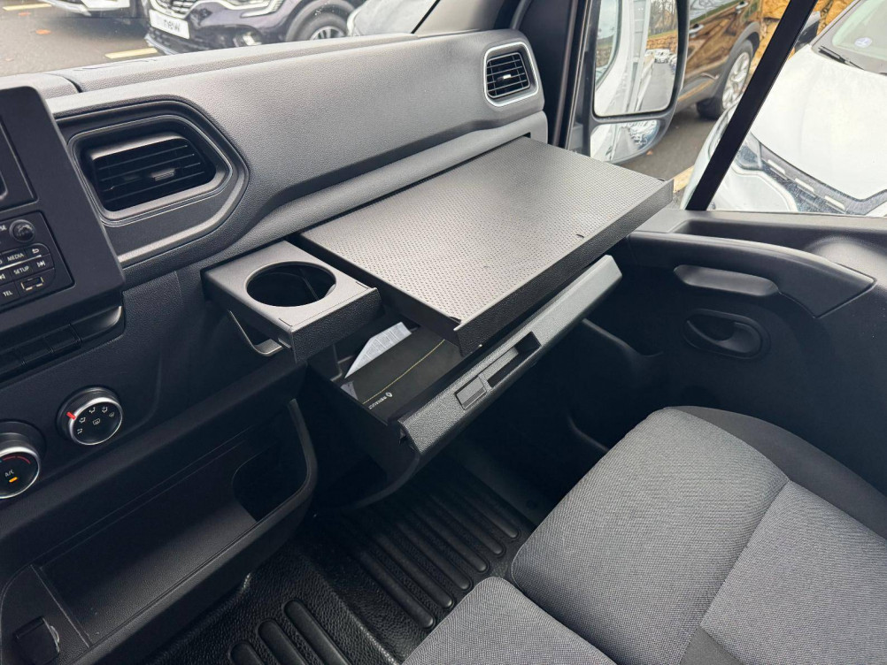 Acheter Renault Master 3 MASTER CC PROP RJ3500 PAF AR COURT L2 DCI 130 GRAND CONFORT 2p occasion dans les concessions du Groupe Faurie