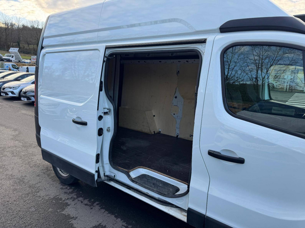 Acheter Renault Trafic 3 TRAFIC FGN L2H2 3000 KG BLUE DCI 150 GRAND CONFORT 4p occasion dans les concessions du Groupe Faurie