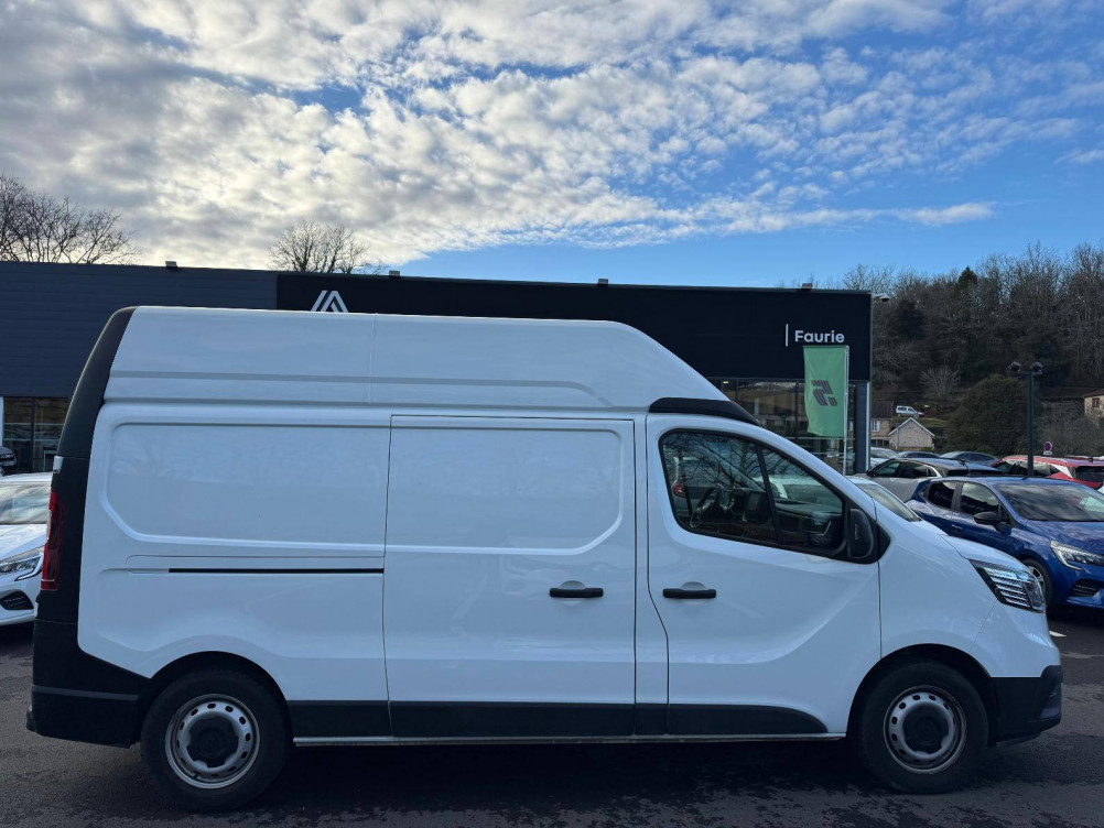 Acheter Renault Trafic 3 TRAFIC FGN L2H2 3000 KG BLUE DCI 150 GRAND CONFORT 4p occasion dans les concessions du Groupe Faurie