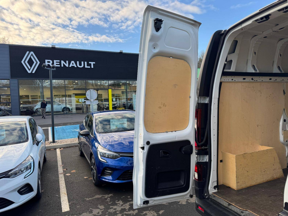 Acheter Renault Trafic 3 TRAFIC FGN L2H2 3000 KG BLUE DCI 150 GRAND CONFORT 4p occasion dans les concessions du Groupe Faurie