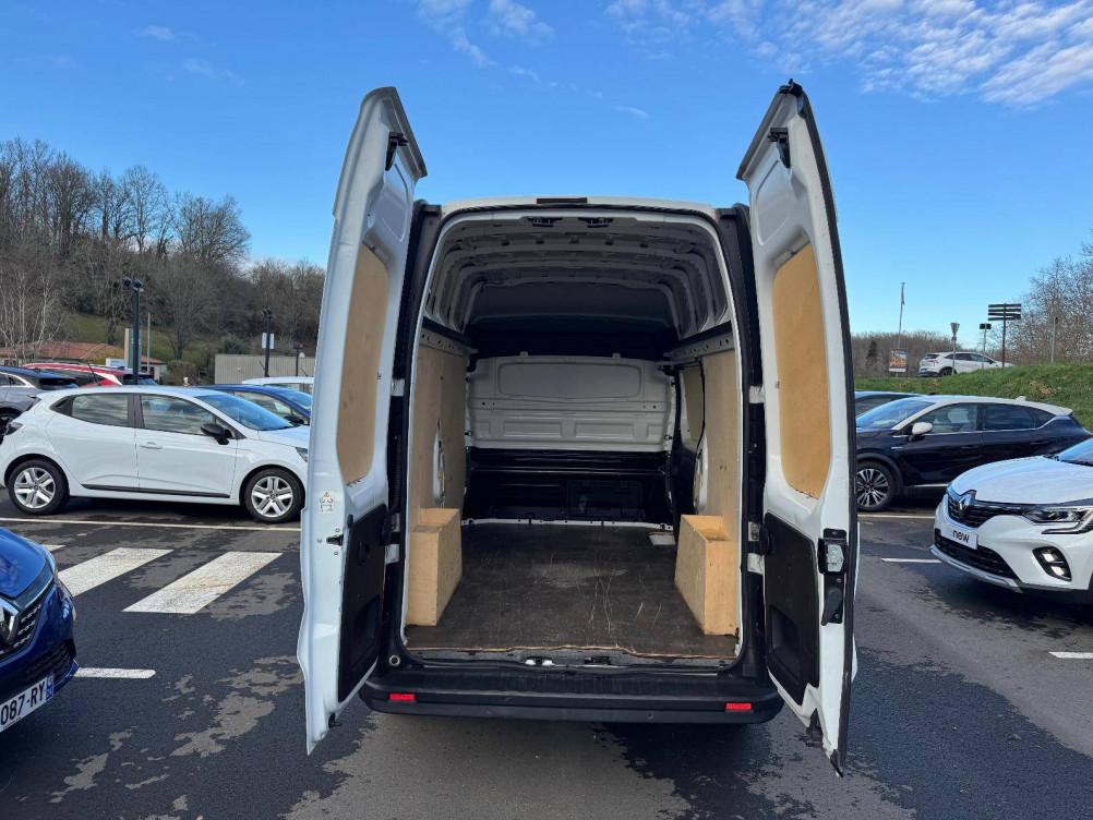 Acheter Renault Trafic 3 TRAFIC FGN L2H2 3000 KG BLUE DCI 150 GRAND CONFORT 4p occasion dans les concessions du Groupe Faurie