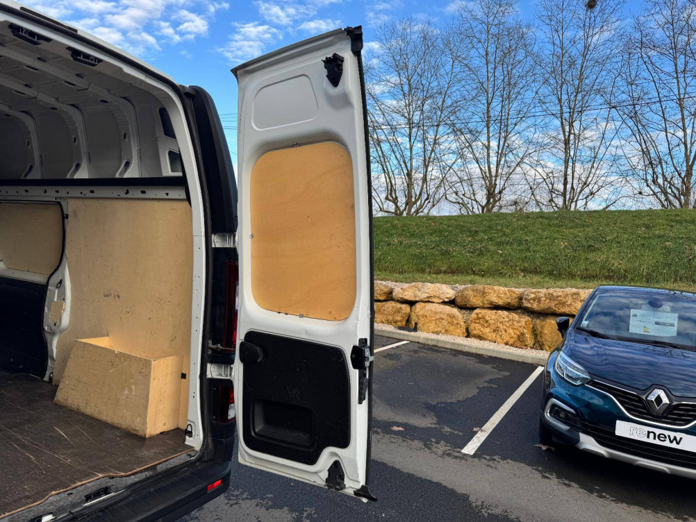 Acheter Renault Trafic 3 TRAFIC FGN L2H2 3000 KG BLUE DCI 150 GRAND CONFORT 4p occasion dans les concessions du Groupe Faurie