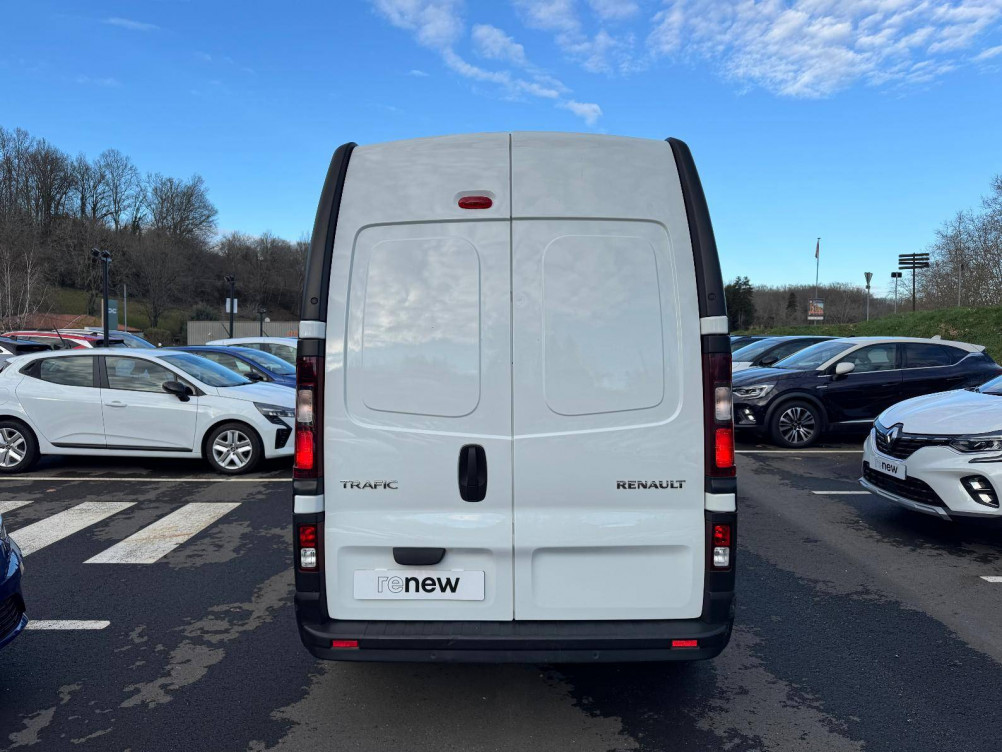 Acheter Renault Trafic 3 TRAFIC FGN L2H2 3000 KG BLUE DCI 150 GRAND CONFORT 4p occasion dans les concessions du Groupe Faurie
