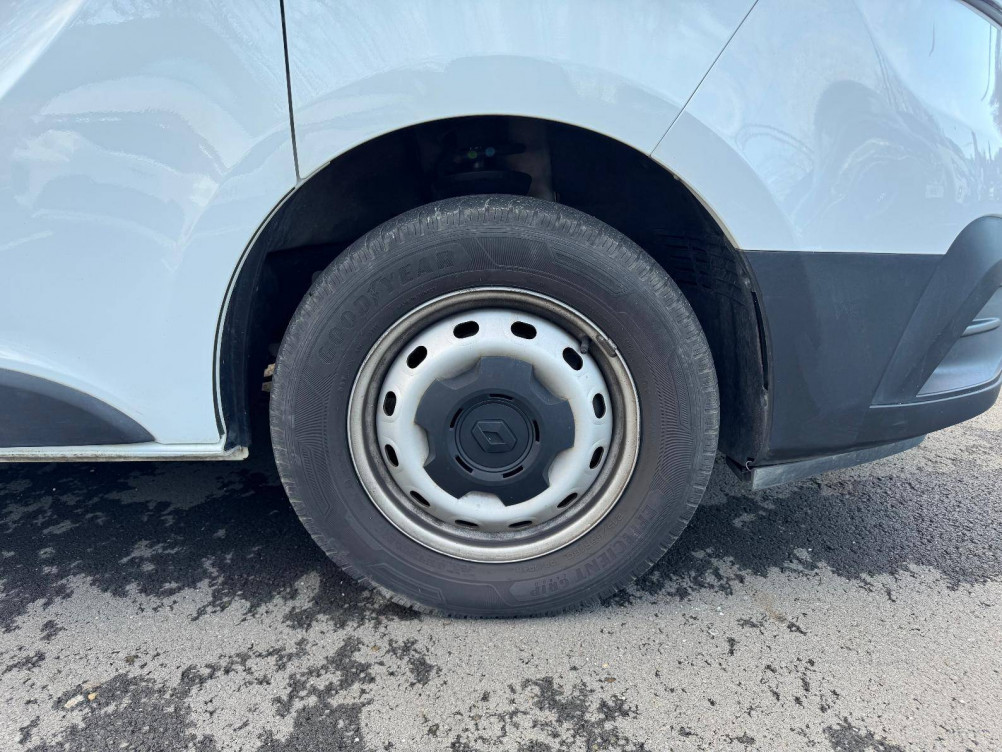 Acheter Renault Trafic 3 TRAFIC FGN L2H2 3000 KG BLUE DCI 150 GRAND CONFORT 4p occasion dans les concessions du Groupe Faurie