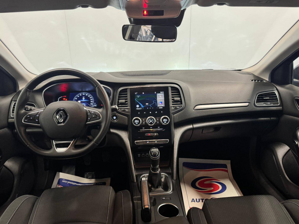 Acheter Renault Megane 4 Mégane IV Berline Blue dCi 115 Business 5p occasion dans les concessions du Groupe Faurie