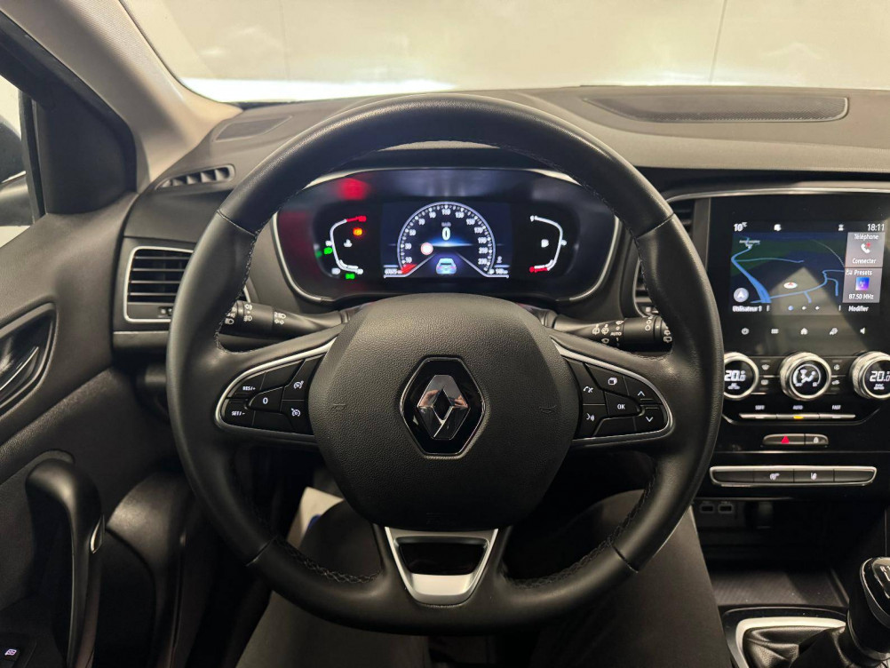 Acheter Renault Megane 4 Mégane IV Berline Blue dCi 115 Business 5p occasion dans les concessions du Groupe Faurie