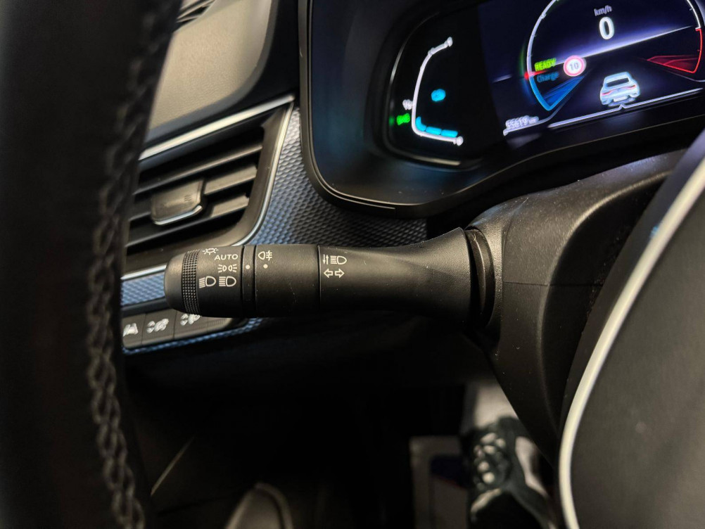 Acheter Renault Arkana Arkana E-Tech 145 Business 5p occasion dans les concessions du Groupe Faurie
