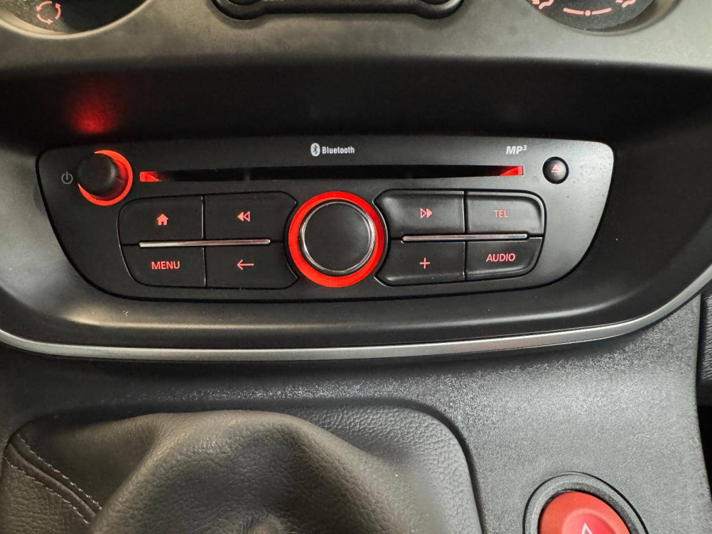 Acheter Renault Kangoo Express 2 KANGOO EXPRESS BLUE DCI 80 EXTRA R-LINK 5p occasion dans les concessions du Groupe Faurie