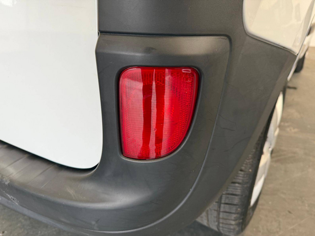 Acheter Renault Kangoo Express 2 KANGOO EXPRESS BLUE DCI 95 GRAND CONFORT 5p occasion dans les concessions du Groupe Faurie