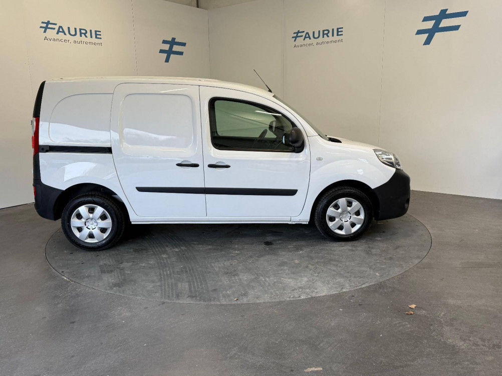 Acheter Renault Kangoo Express 2 KANGOO EXPRESS BLUE DCI 95 GRAND CONFORT 5p occasion dans les concessions du Groupe Faurie