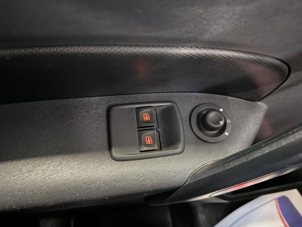 Acheter Renault Kangoo Express 2 KANGOO EXPRESS BLUE DCI 95 GRAND CONFORT 5p occasion dans les concessions du Groupe Faurie