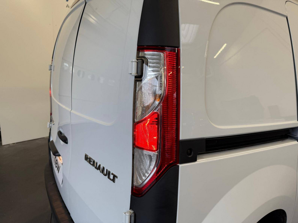 Acheter Renault Kangoo Express 2 KANGOO EXPRESS BLUE DCI 95 GRAND CONFORT 5p occasion dans les concessions du Groupe Faurie