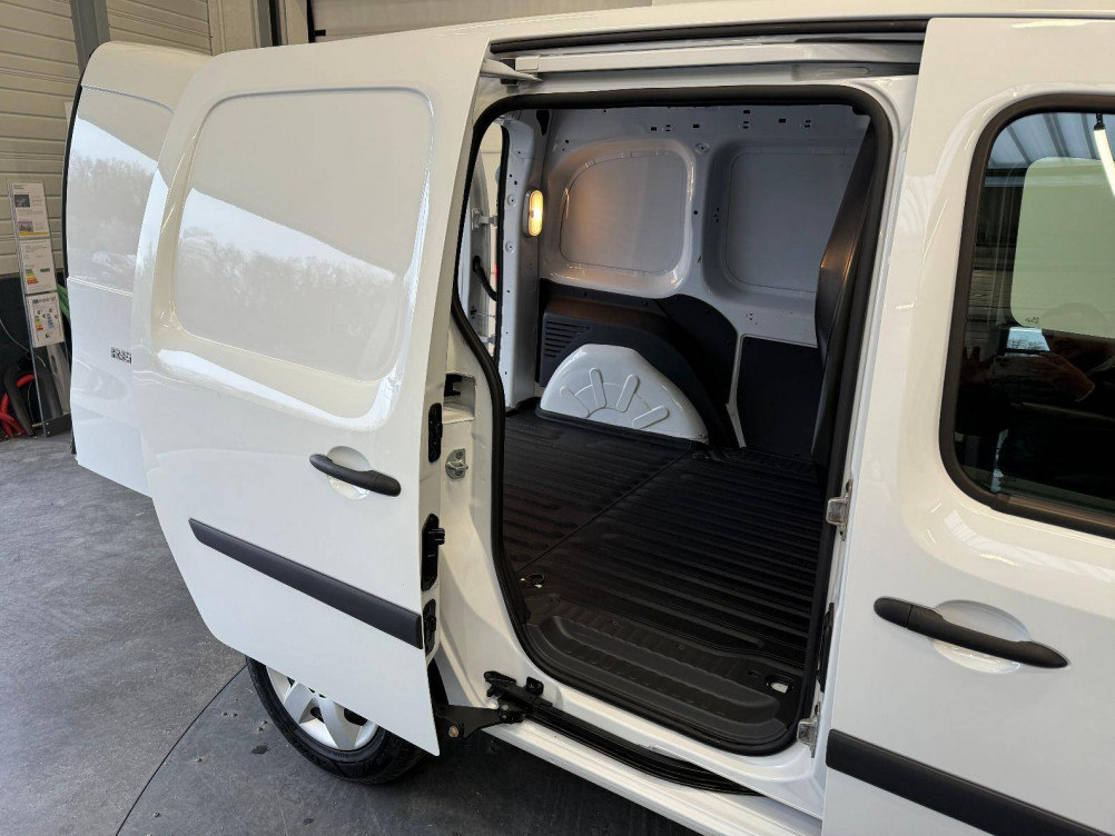 Acheter Renault Kangoo Express 2 KANGOO EXPRESS BLUE DCI 95 GRAND CONFORT 5p occasion dans les concessions du Groupe Faurie