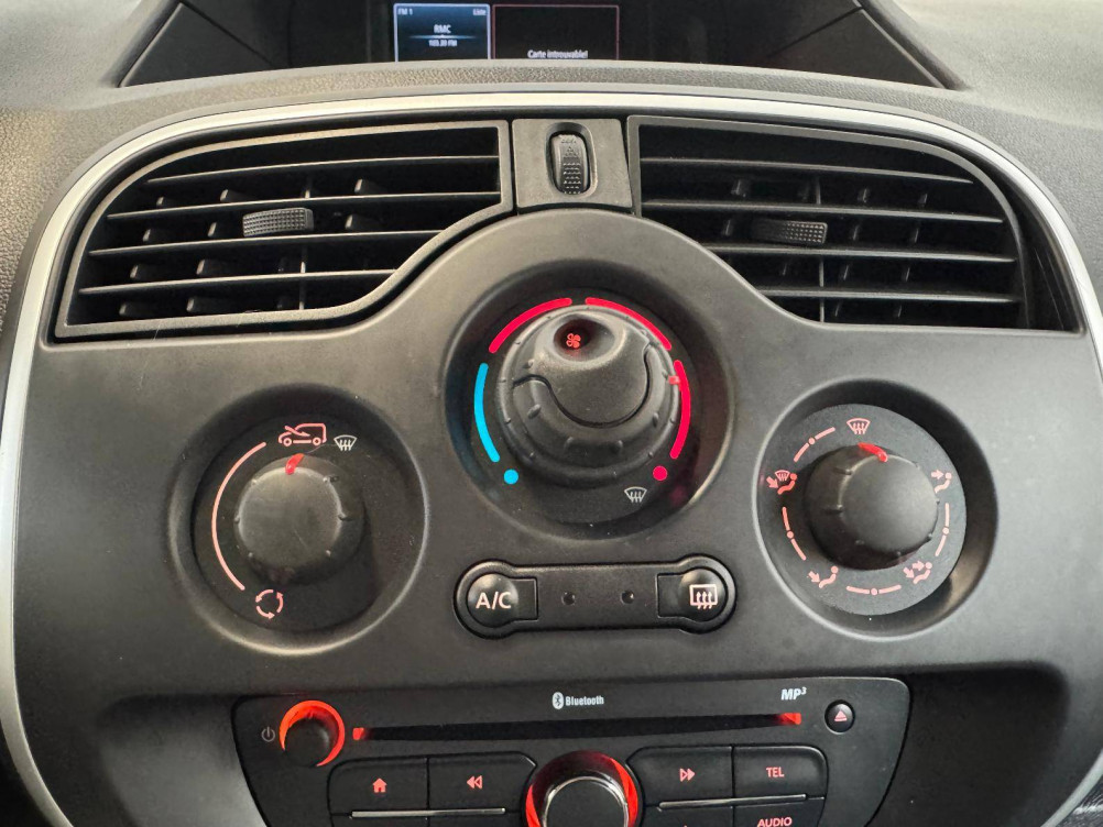 Acheter Renault Kangoo Express 2 KANGOO EXPRESS BLUE DCI 80 EXTRA R-LINK 5p occasion dans les concessions du Groupe Faurie